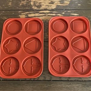 SQUID GAME dalgona Korean cookie game silicone cookie molds set of 2 brand new